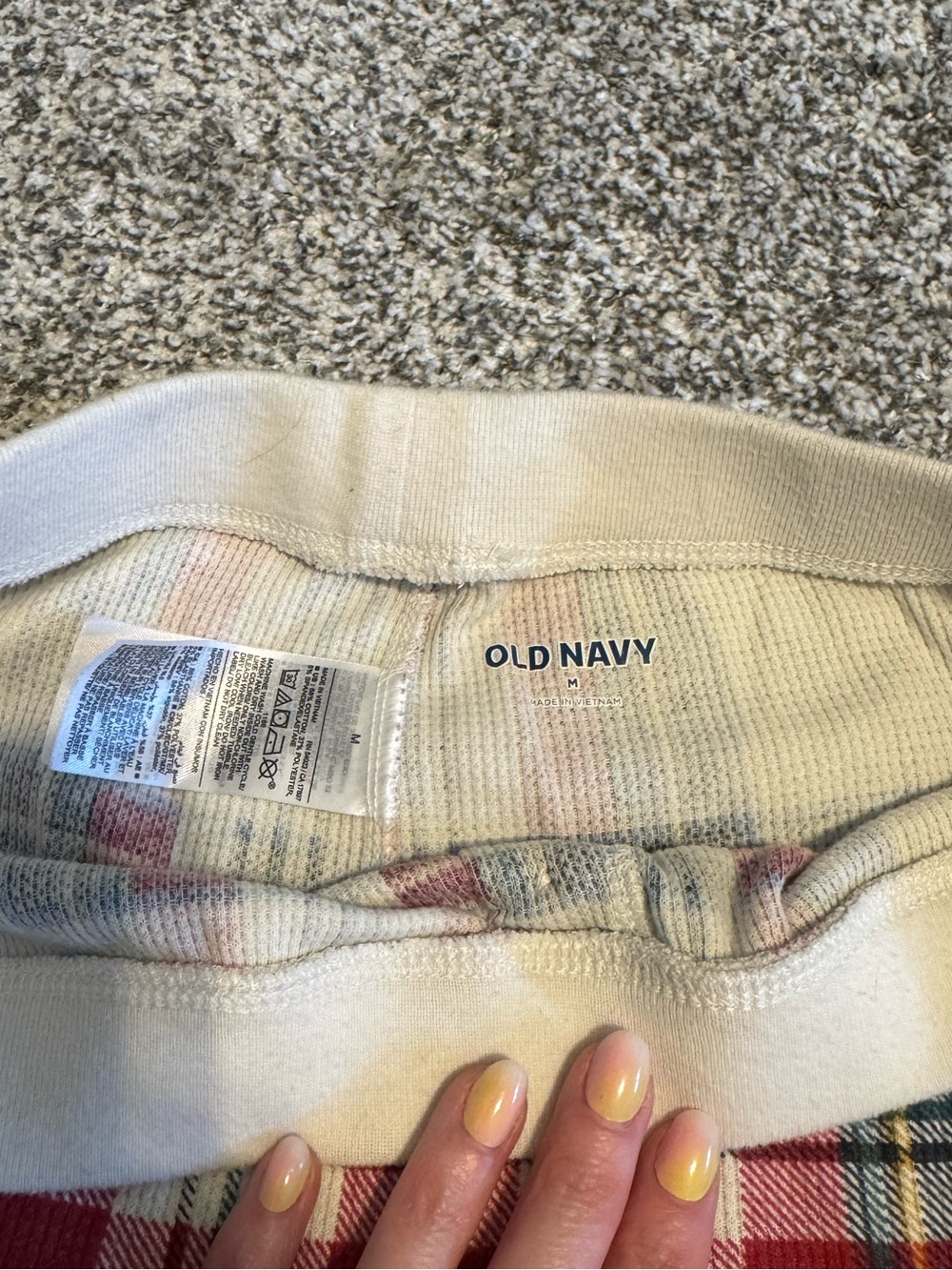 Womens Plaid Thermal Holiday Bottoms - Red, Cream, and Green, size M, NWOT - Picture 3 of 5